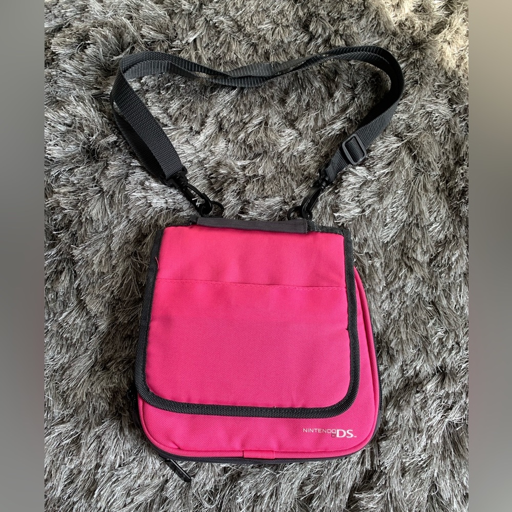 3Ds Bundle with pouch and games
